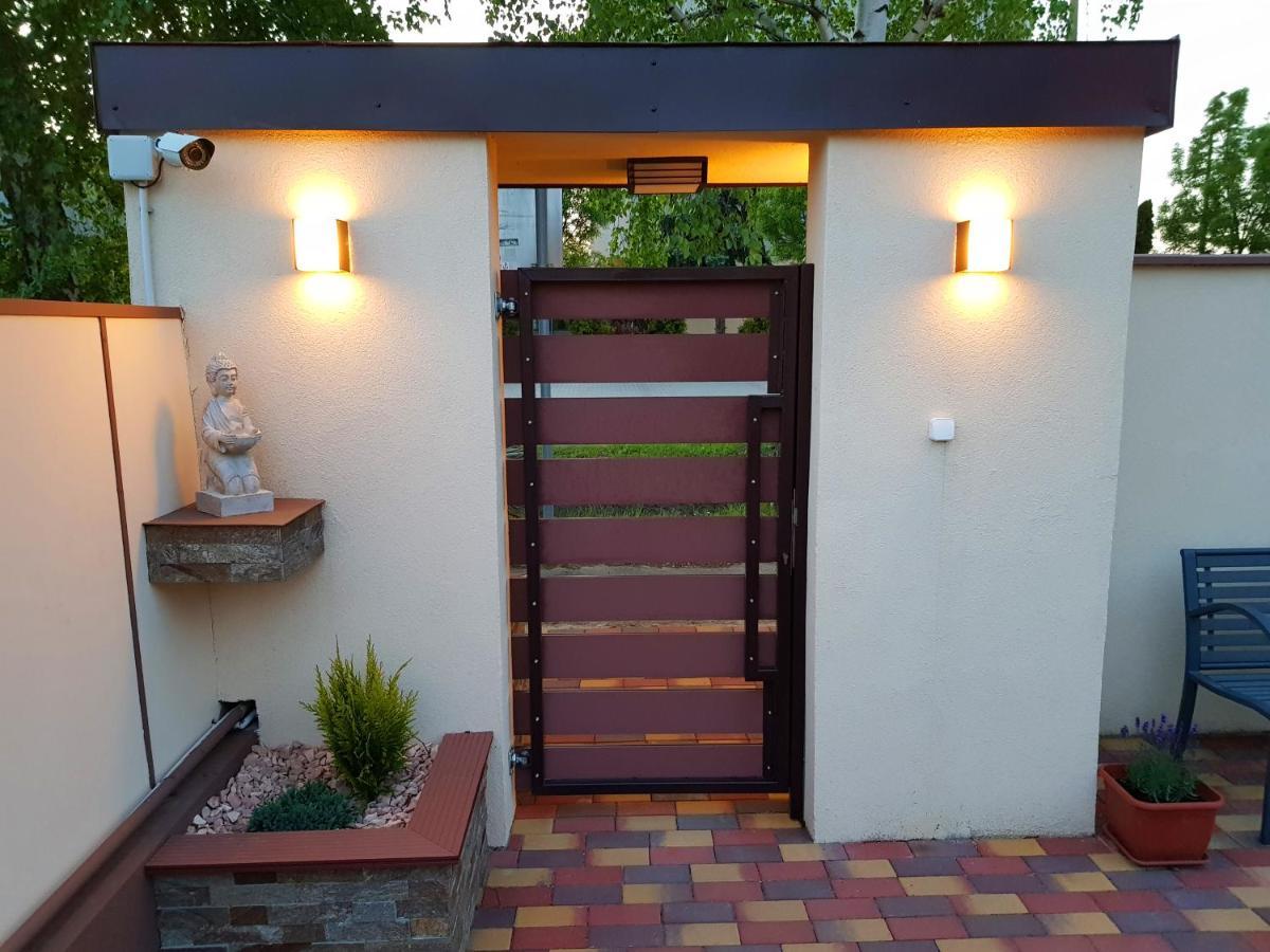 Napsugar Villa B Siófok Exteriör bild
